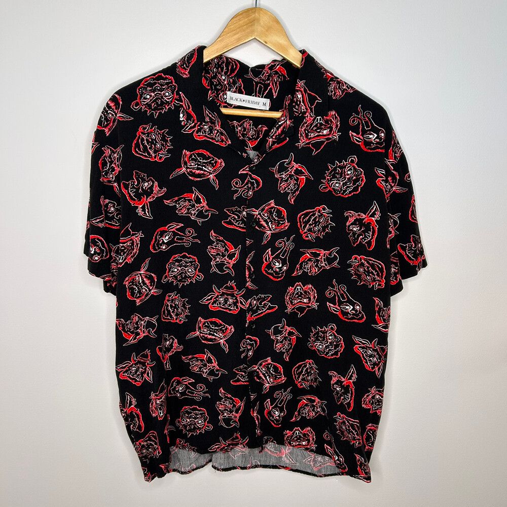 Black Friday Men’s Shirt – Size M – Bold Red & Black Devil Print – Lightweight