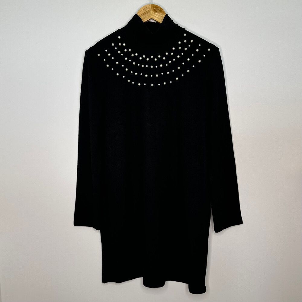 zara pearl dress black Turtleneck Sweater Dress Zara Zara Embellished Turtleneck Knit Dress – Black – Size M Side zip fastening concealed Size:FR 42 au-14-instock Sleeveless dress Black-Tie Dress Code for