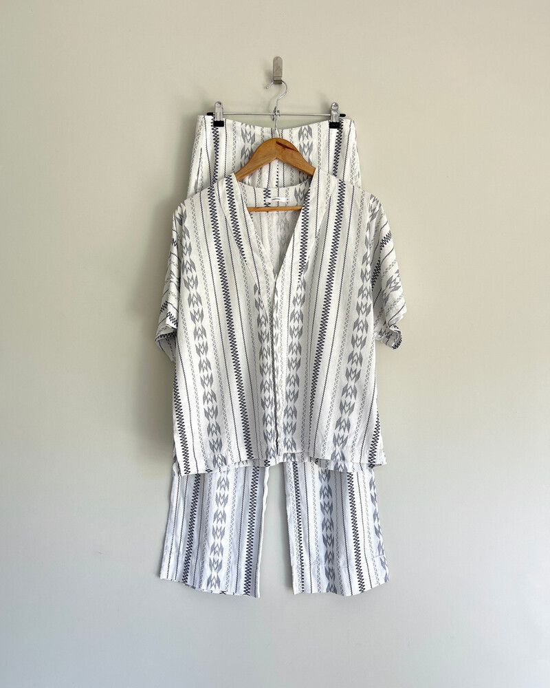 Commoners White w Black Pattern Pants and Top Set
