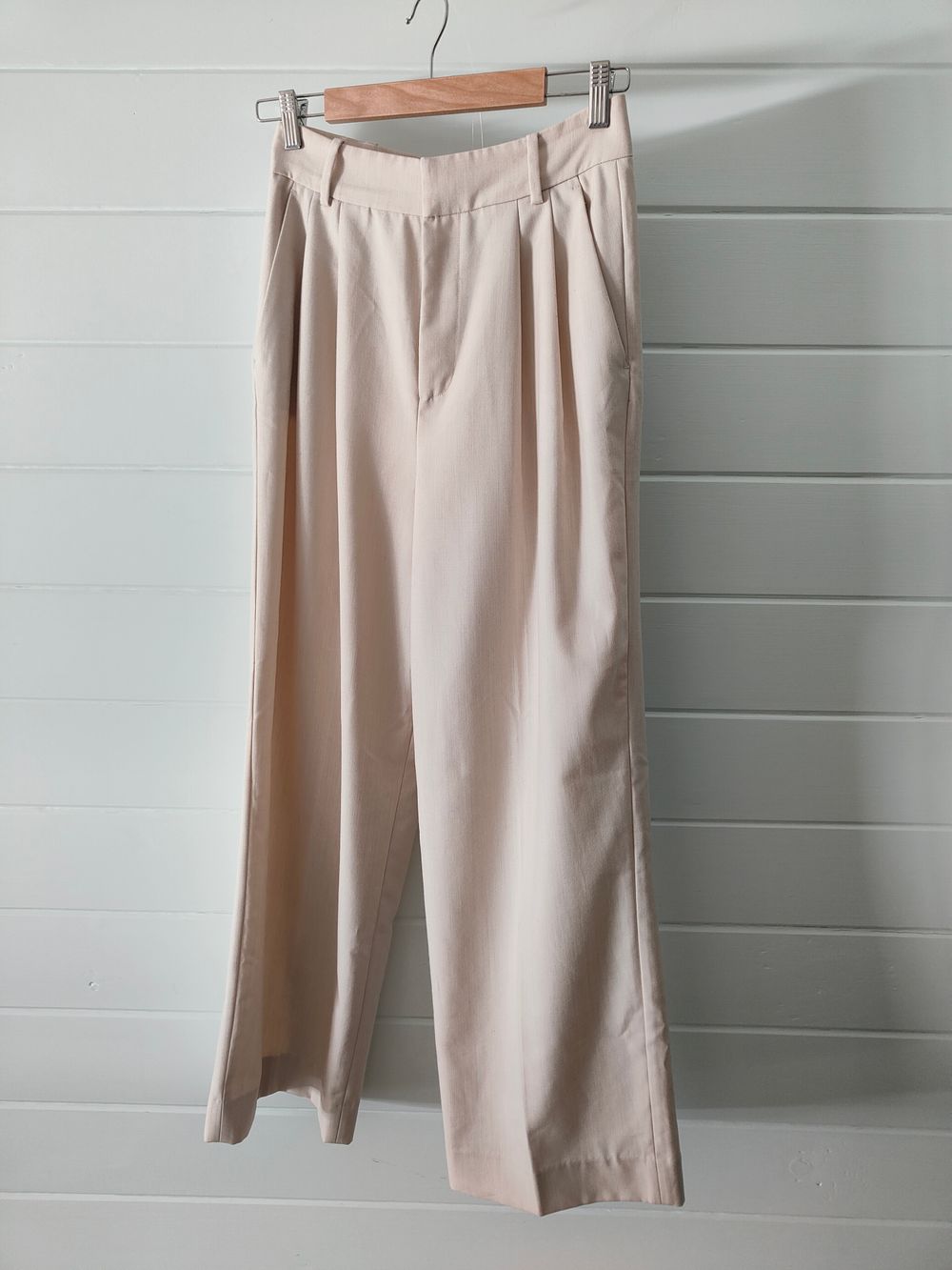 Beige Wool Wide Leg Pleated Pant
