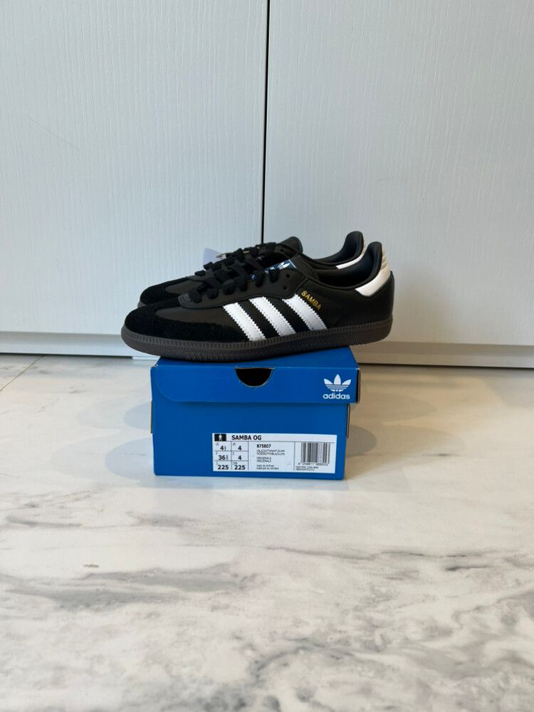 adidas gazelle silver green womens adidas x Wales Bonner Samba Sneakers in Silver