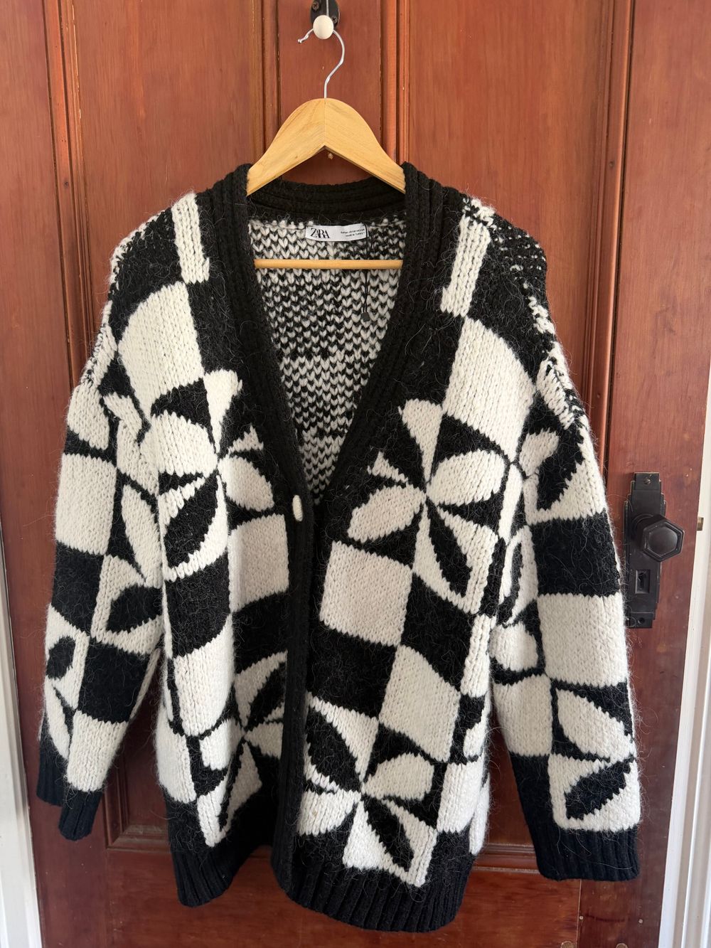 ZARA Black and White Patterned Knit Cardigan