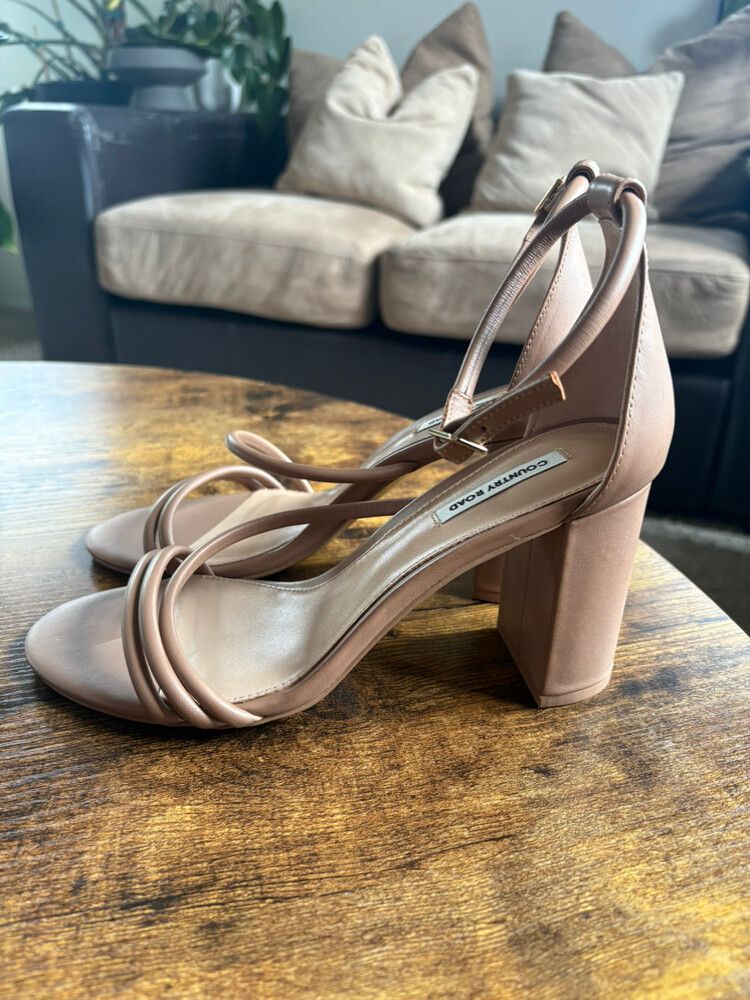 Country Road Leather Heels 39