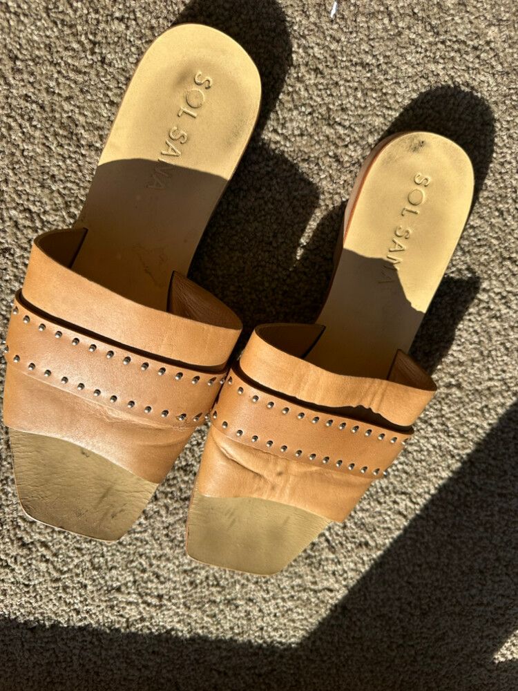 Sol Sana Tan Slides