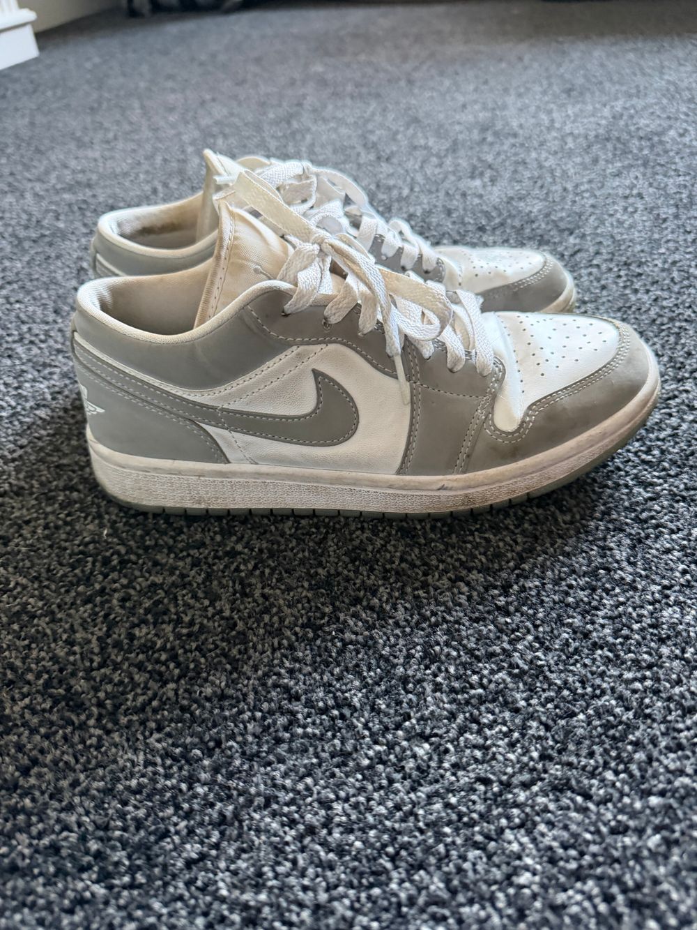 Nike Jordan - White Wolf Grey