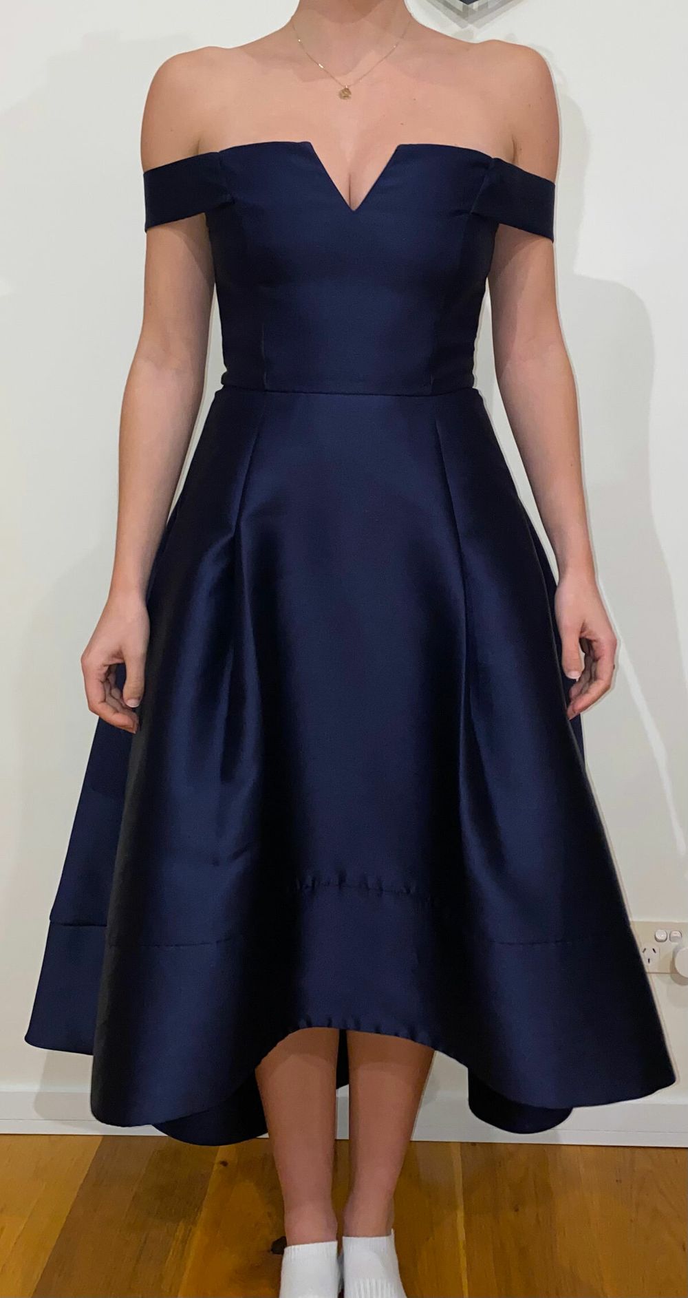 Forever New - Navy Off the Shoulder Dress on Designer Wardrobe Forever New - Navy Off the Shoulder Dress on Designer Wardrobe