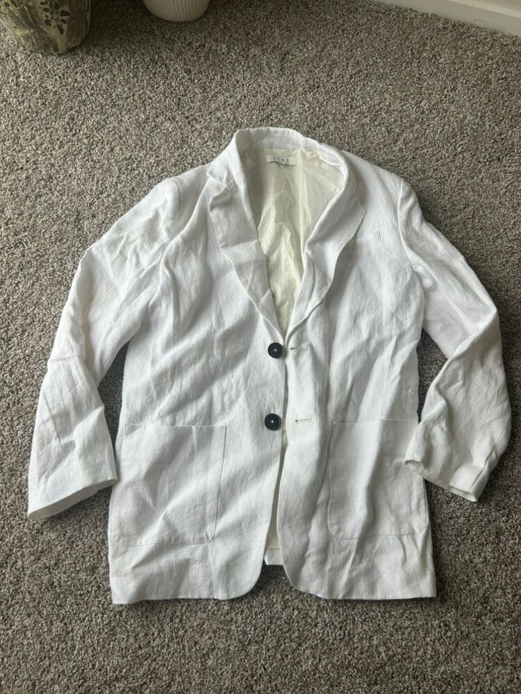 linen blazer