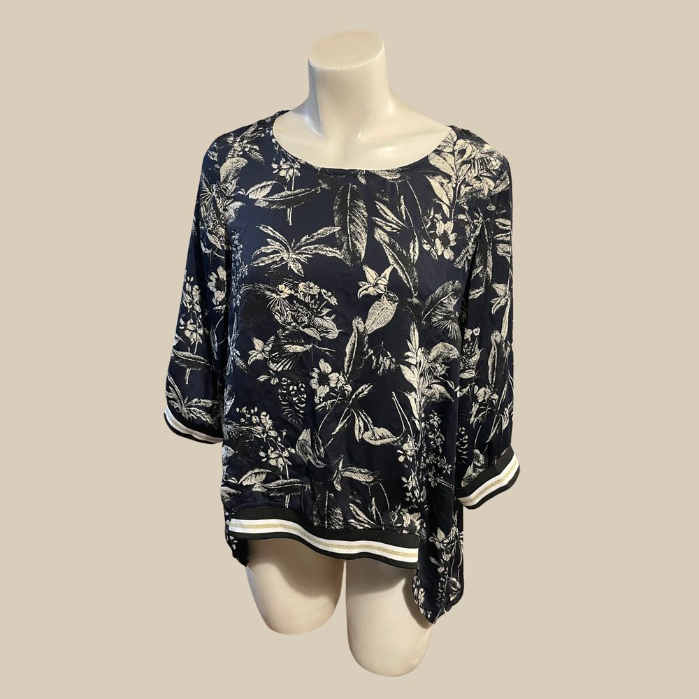 Vincent Floral Layered Top Size 16