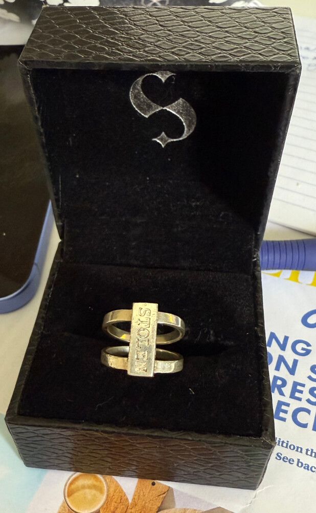 STOLEN GIRLFRIENDS CLUB STOLEN RING