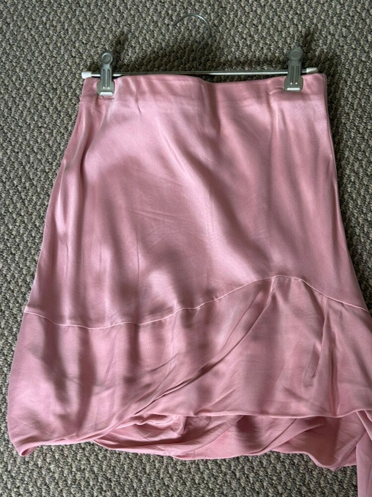 YUZEFI Bubble Hem Mini Skirt - Pink from Superette
