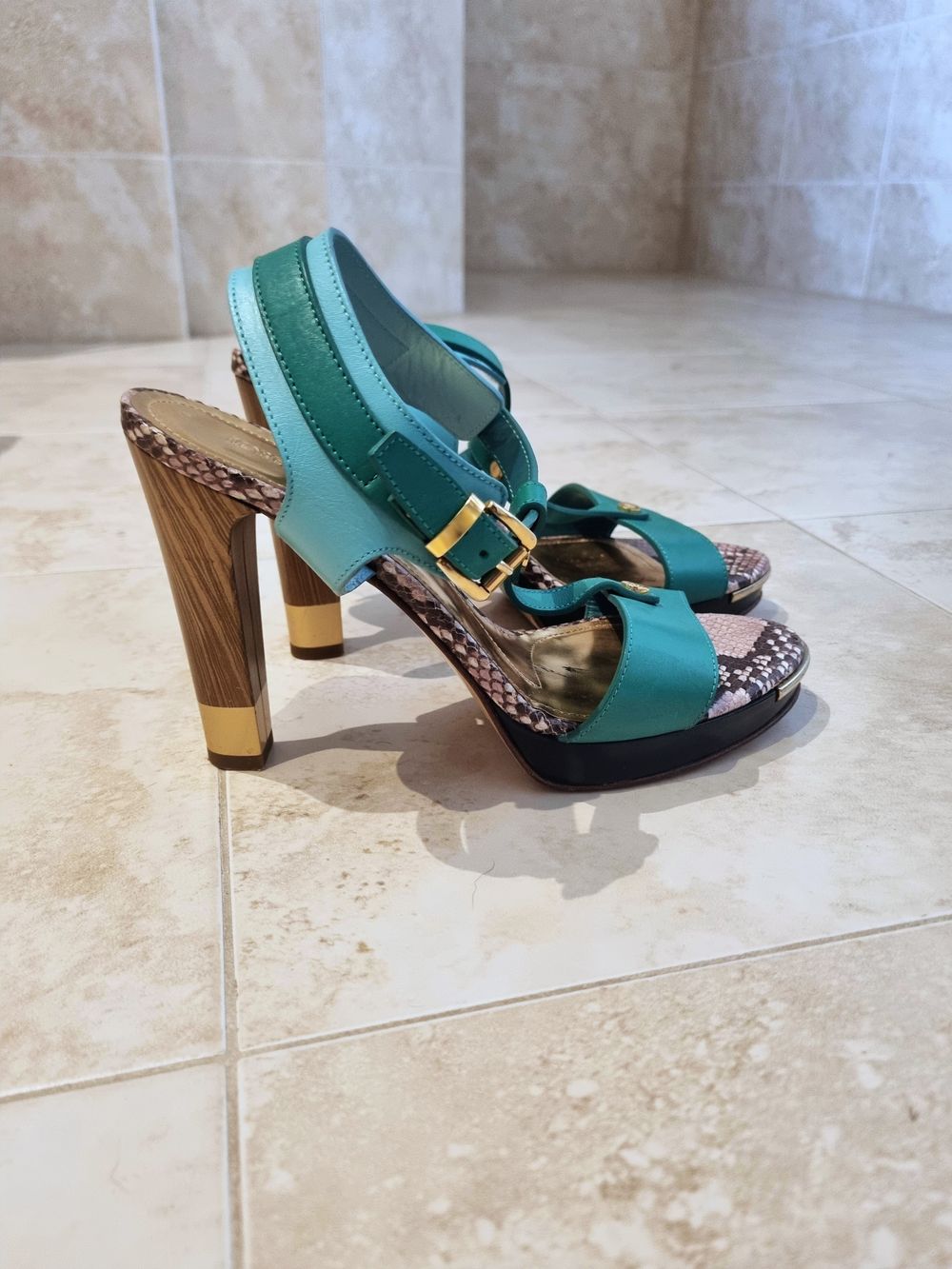 Loretta Pettinari Green Snakeskin Heels