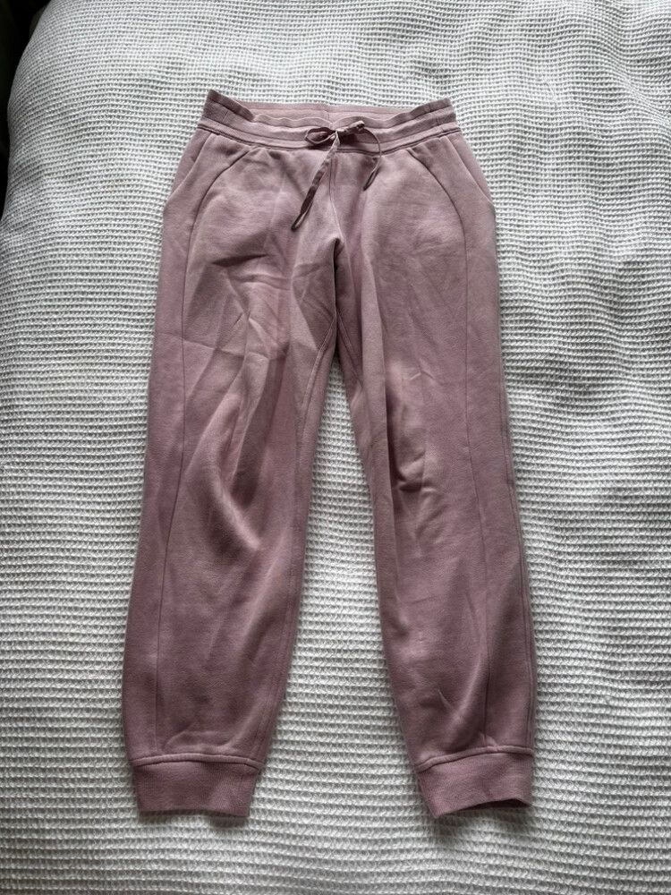 Lululemon Scuba High-Rise Jogger size M