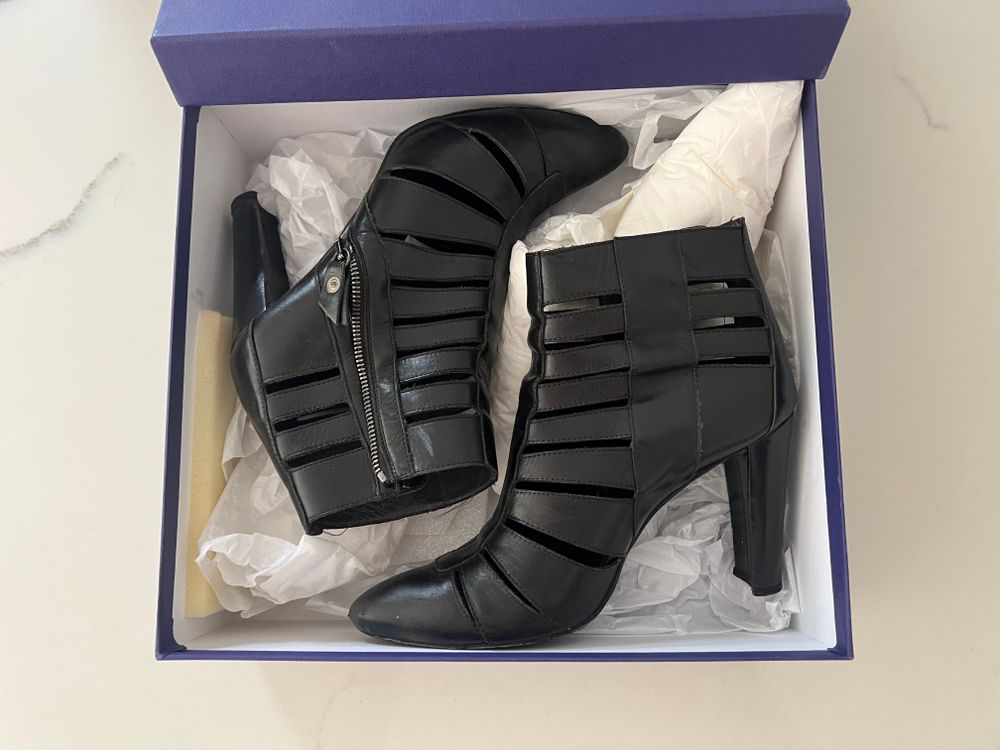 Stuart Weitzman Black Heeled Cut-Out "Airliner' Calf Leather Boots
