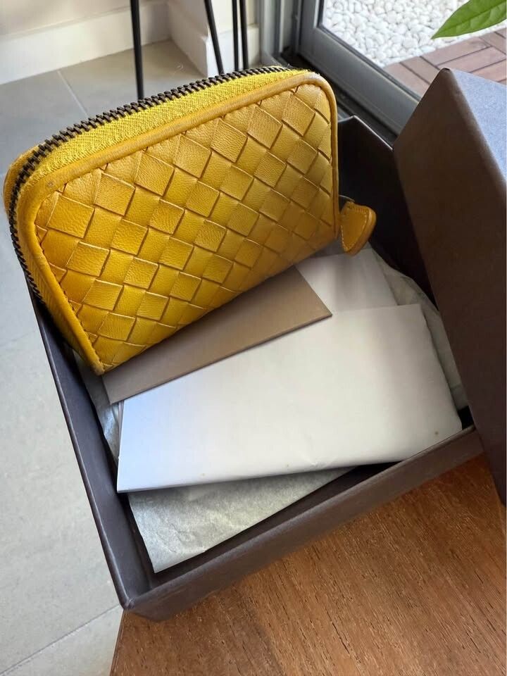 Bottega Veneta Yellow Leather Wallet