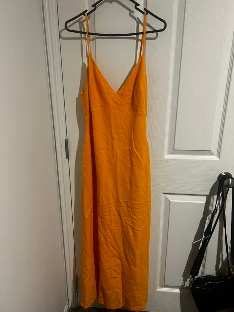 Glassons - Linen Glassons Dress on Designer Wardrobe