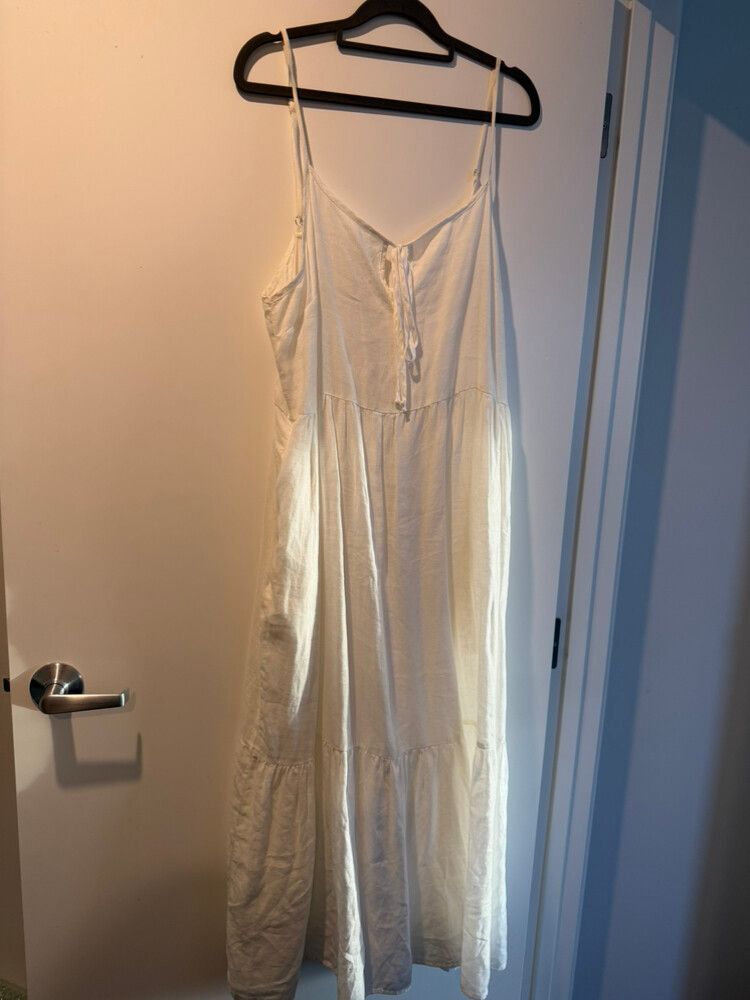long a line satin dress A-Line Maxi Satin Mother of the Bride Dresses Round Neck Short Sleeve Formal Gown COCOMELODY CM0400, Champagne