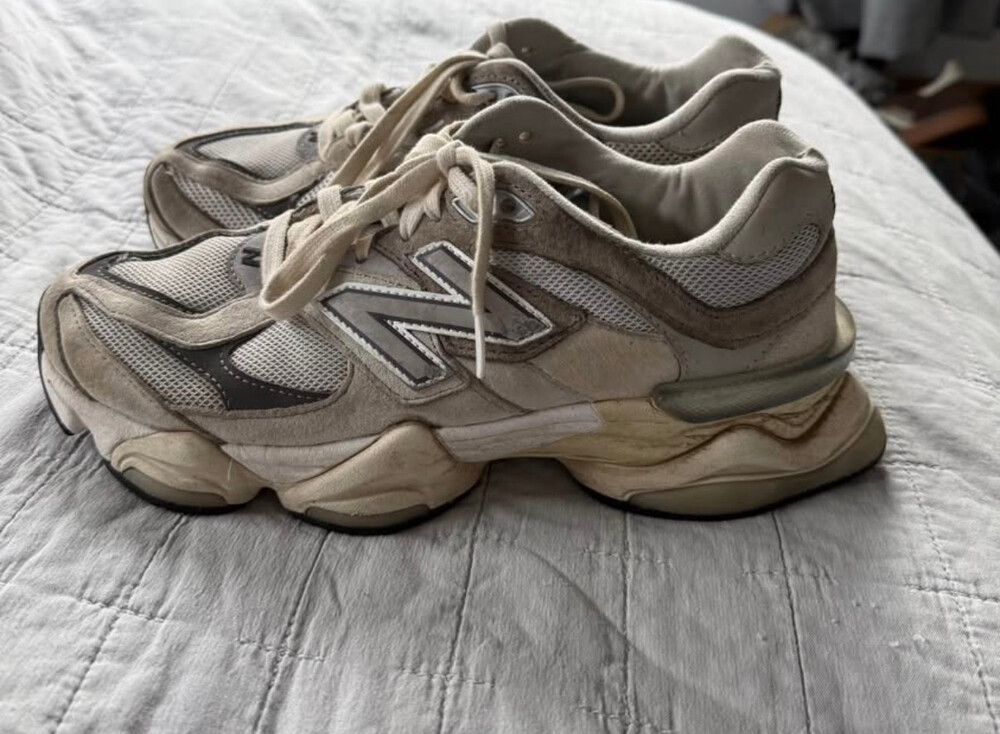 New Balance Grey Sneakers