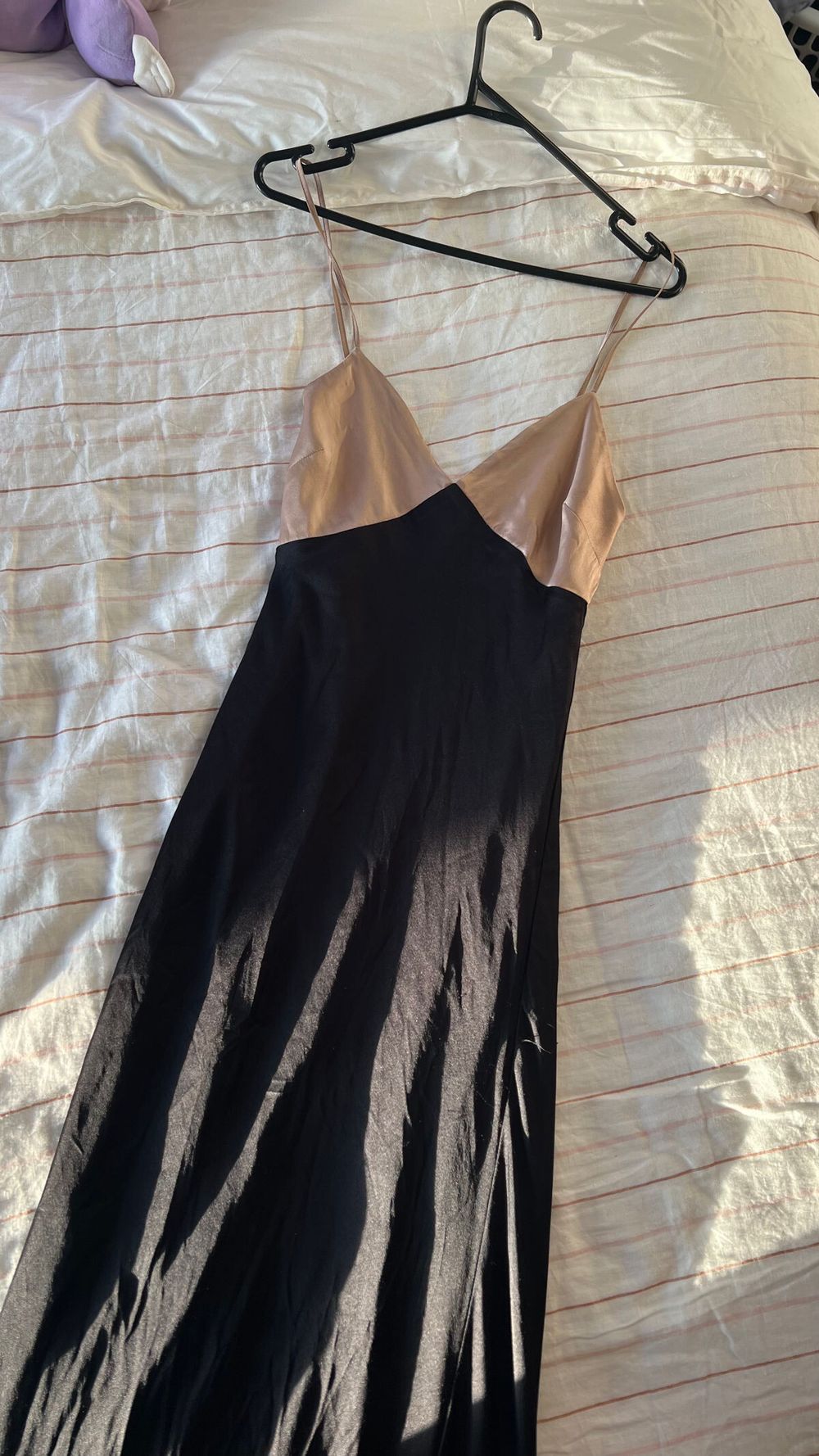 Dion Silk Maxi Dress Black/Almond