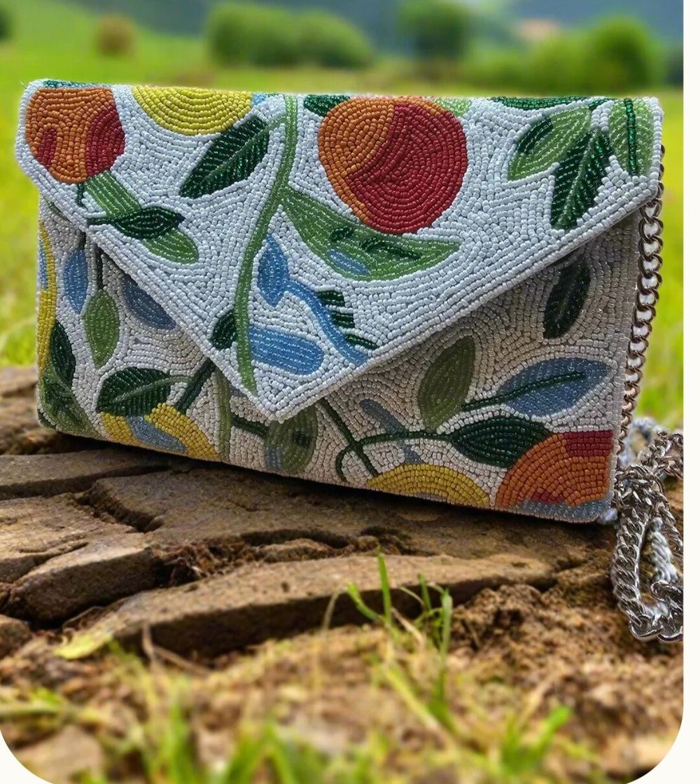 Beaded Peach Pattern Clutch Bag