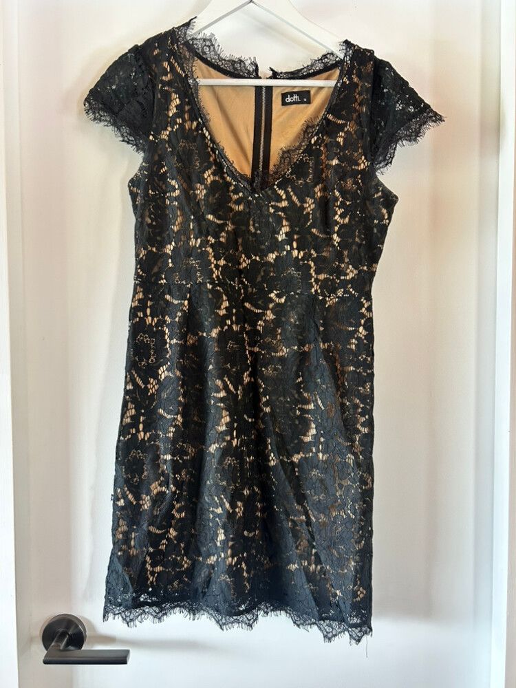 dotti black lace dress Dotti