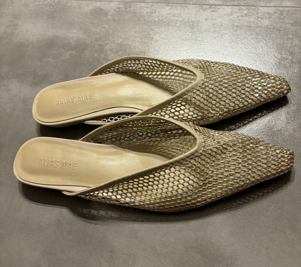 Alias Mae slides