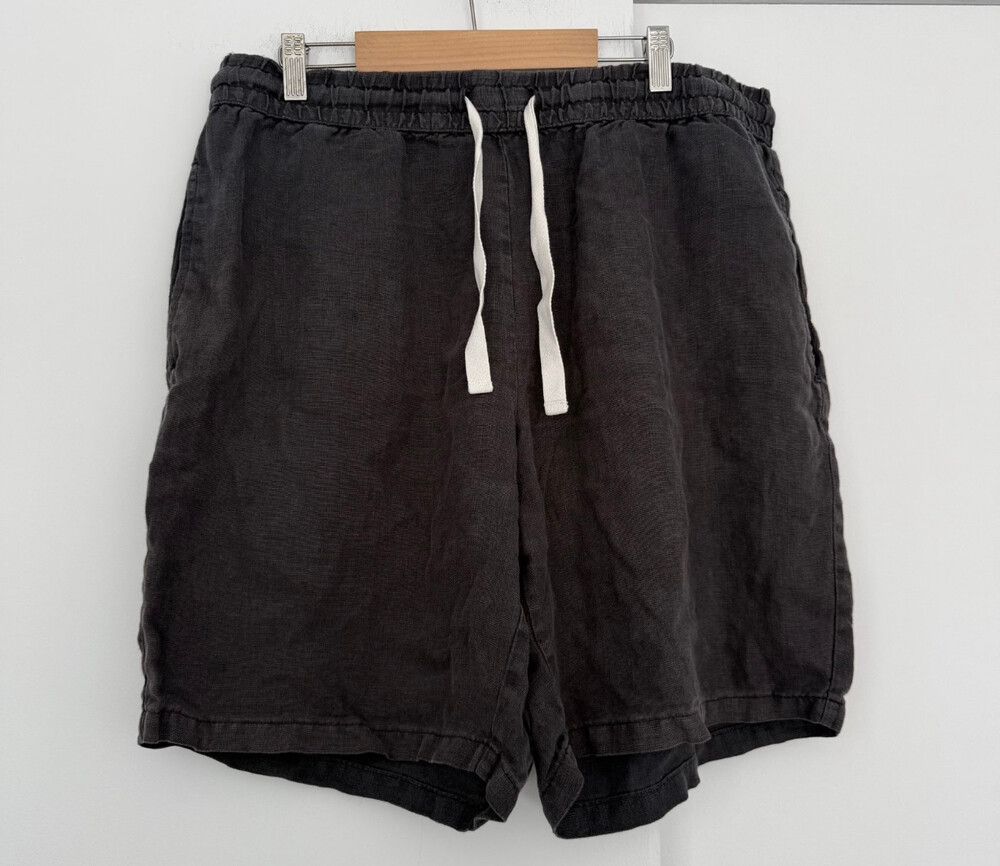 Assembly Label mens linen shorts