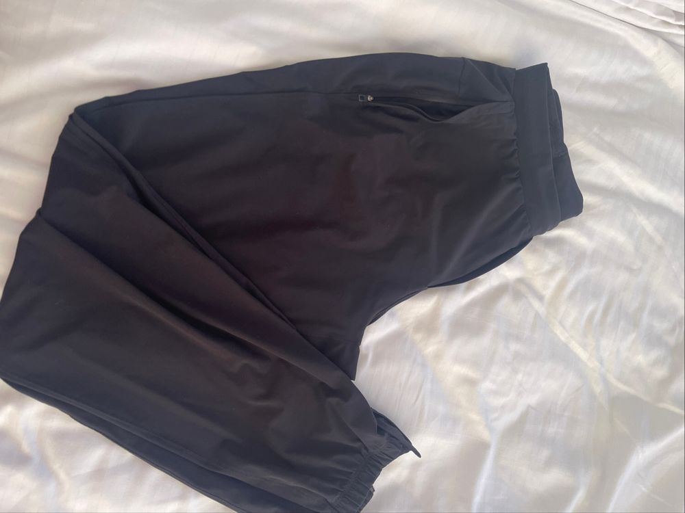 Lululemon surge  jogger Pants