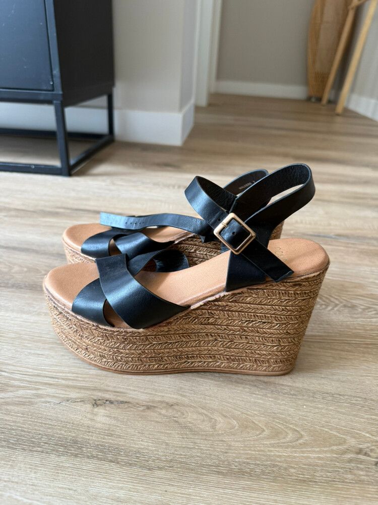 Novo Black Wedge Heels