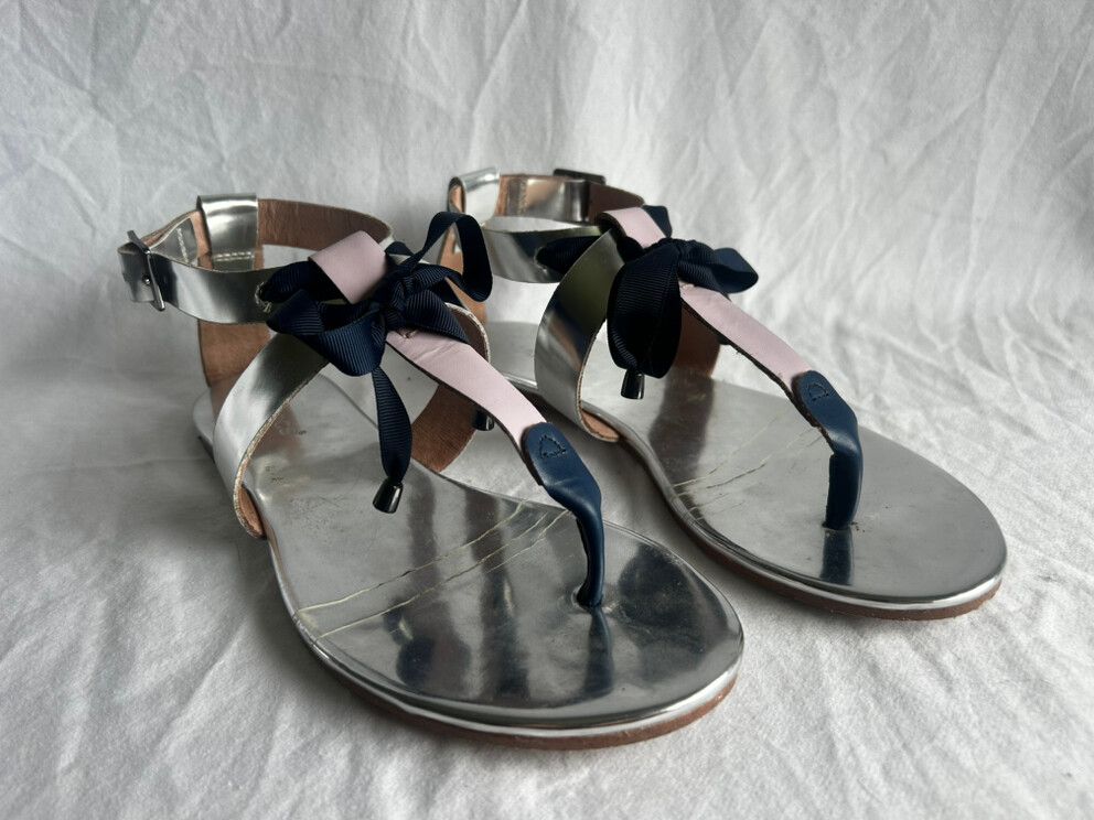 Marcs Thong Sandal W/Bow 40