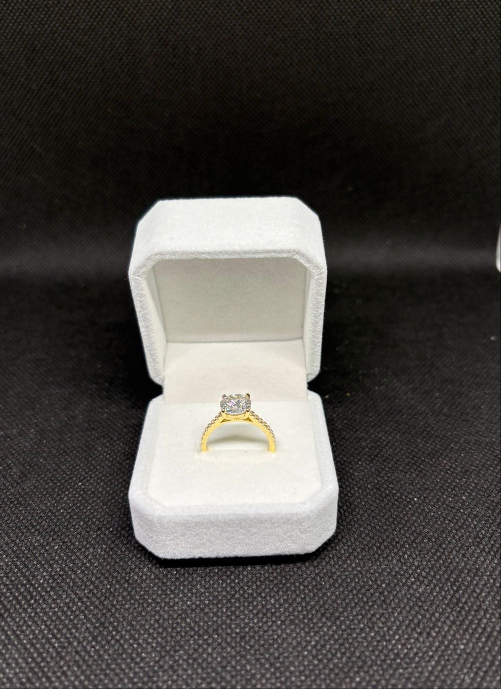 Engangment Ring Yellow Gold