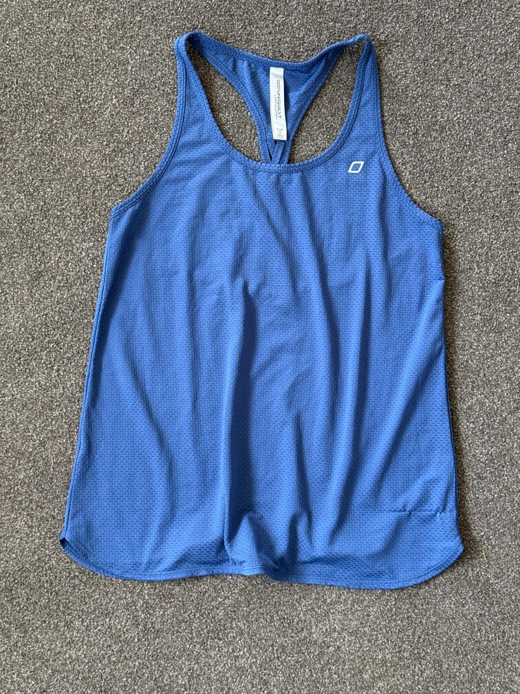 Lorna Jane Singlet