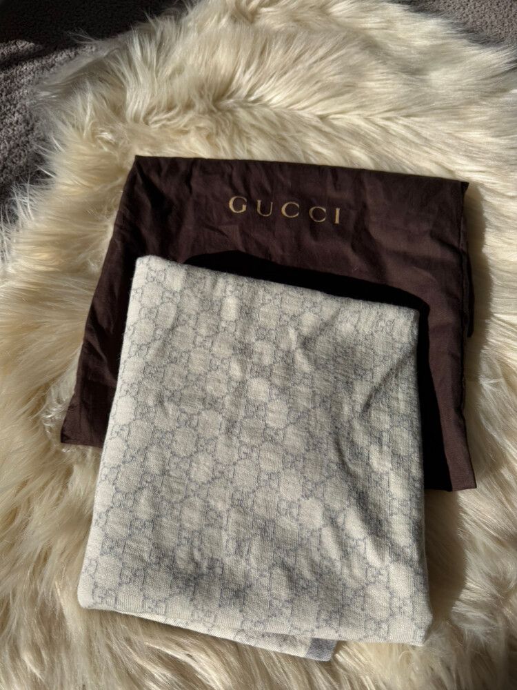 Gucci White grey Wool Scarf shawl