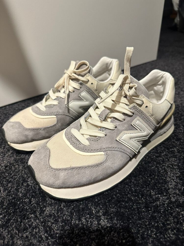 New Balance Grey Sneakers