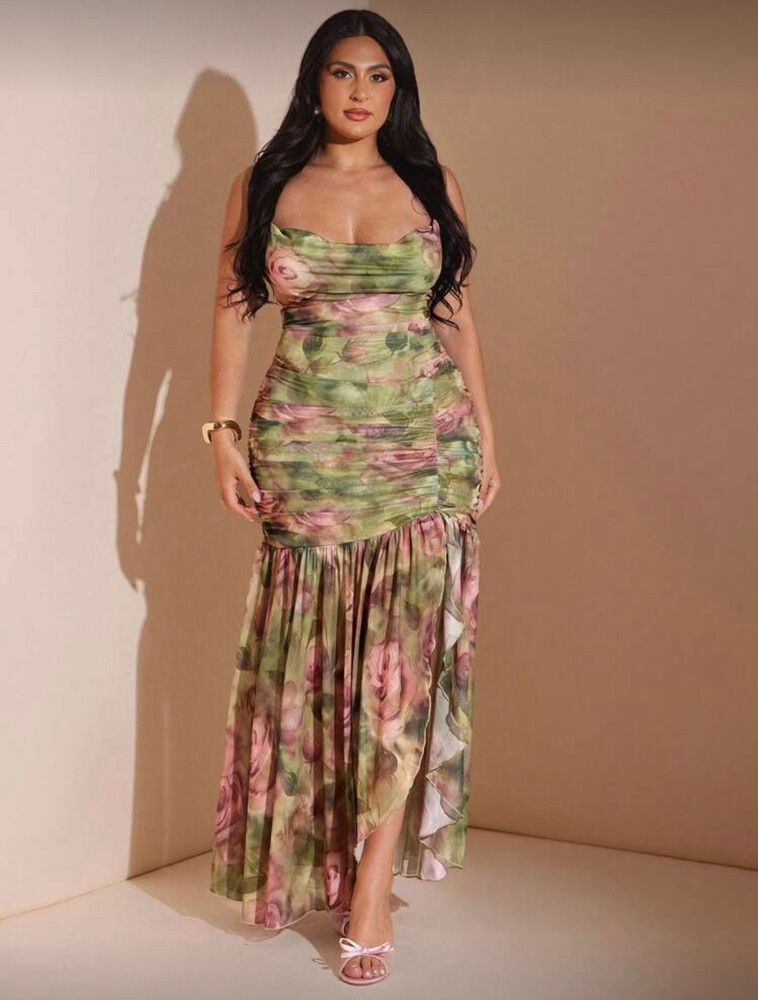 green emerald velvet dress SHEIN VCAY Ditsy Floral Knot Side Wrap Dress, M1552642, Green, S: Buy  Online at Best Price in Egypt main image 0