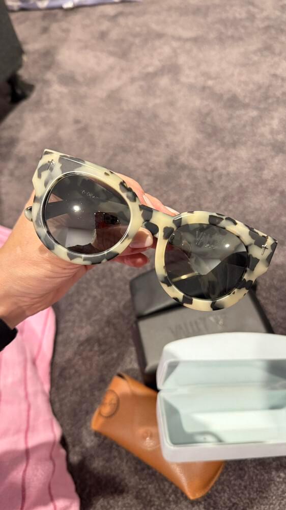 Valley Eyewear - Valley Eyewear A Dead Coffin Club  display picture 1