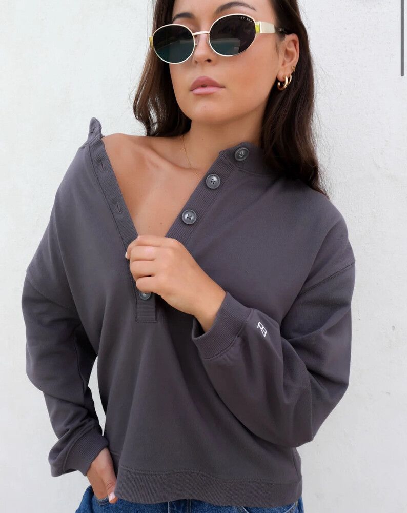 Long sleeve top