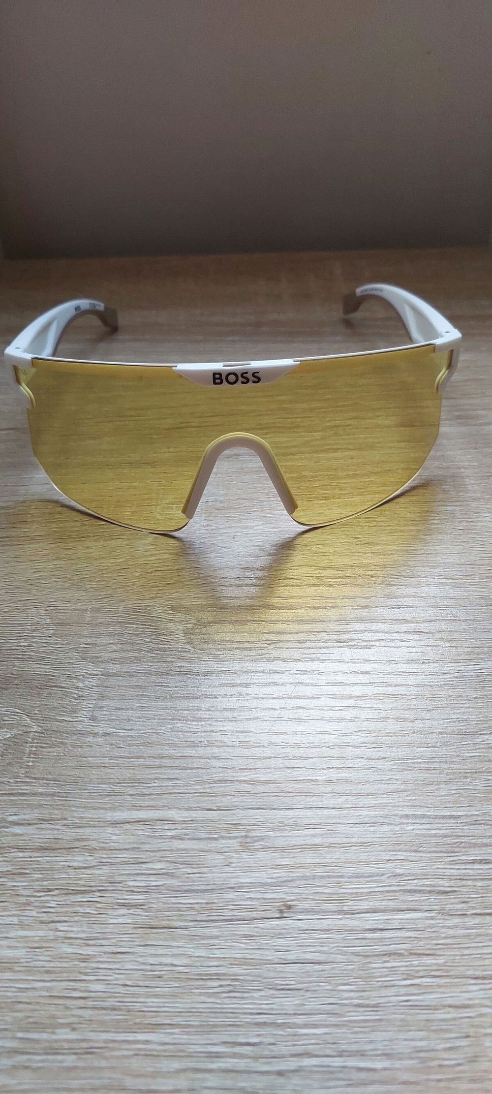 Hugo Boss sunnies