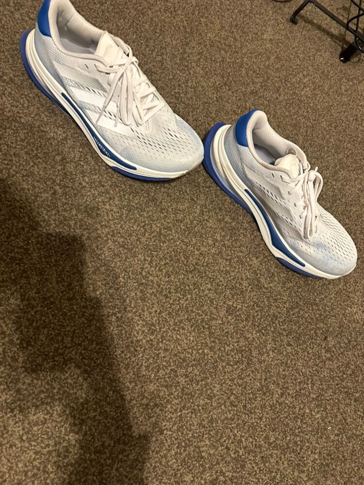 men’s adidas dream strike US 8 1/2