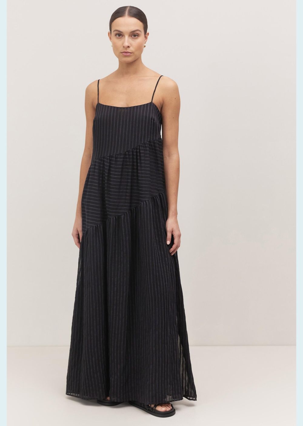 Minima Esenciales Gia Stripe Tiered Maxi Dress Black - size 6