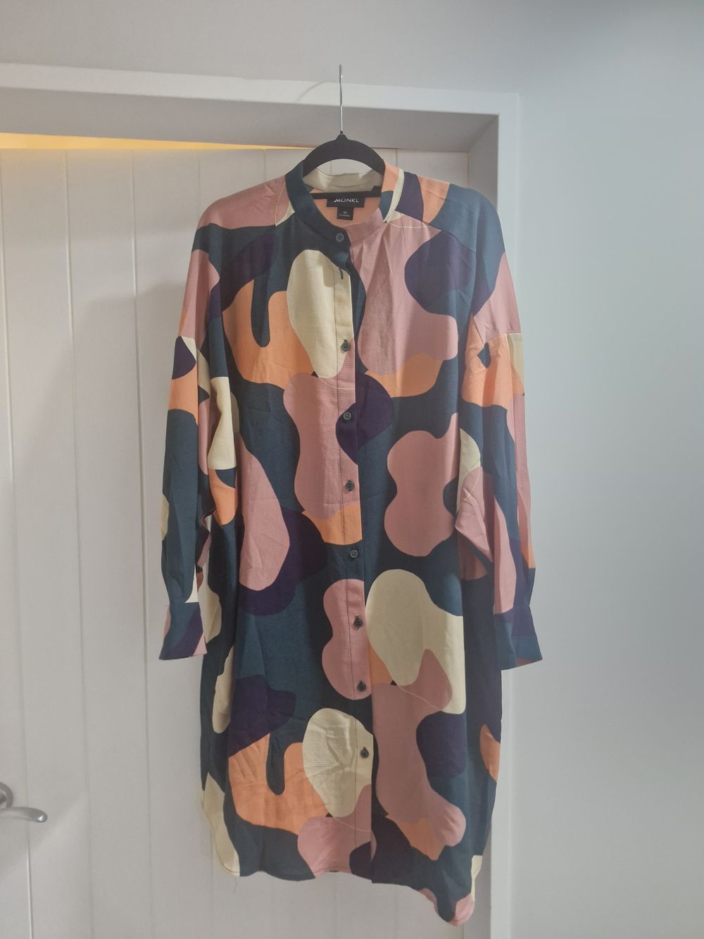 Monki - Oversized Shirt Dress on Designer Wardrobe