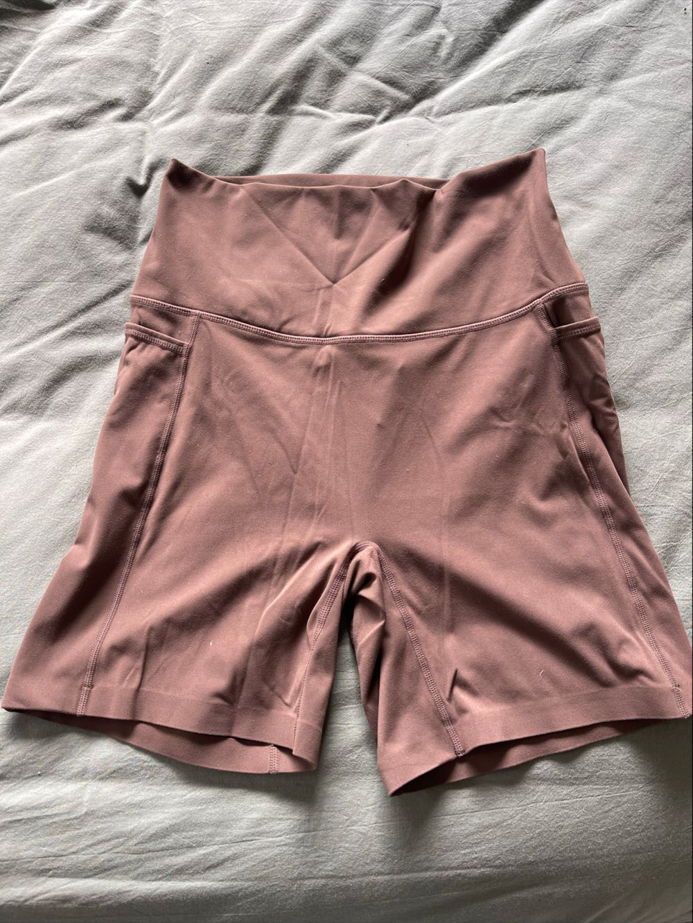 LSKD Elixir Ultra High-Rise 6" Short Pockets