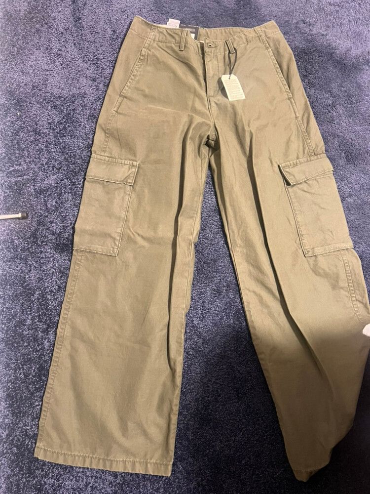 Levi’s Baggy Cargos