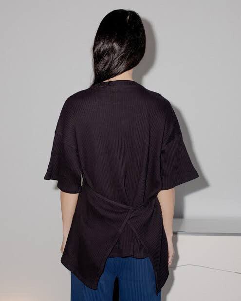 Baserange Shaw Tee Black Rib Size XS