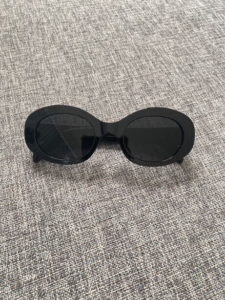 Round sunglasses