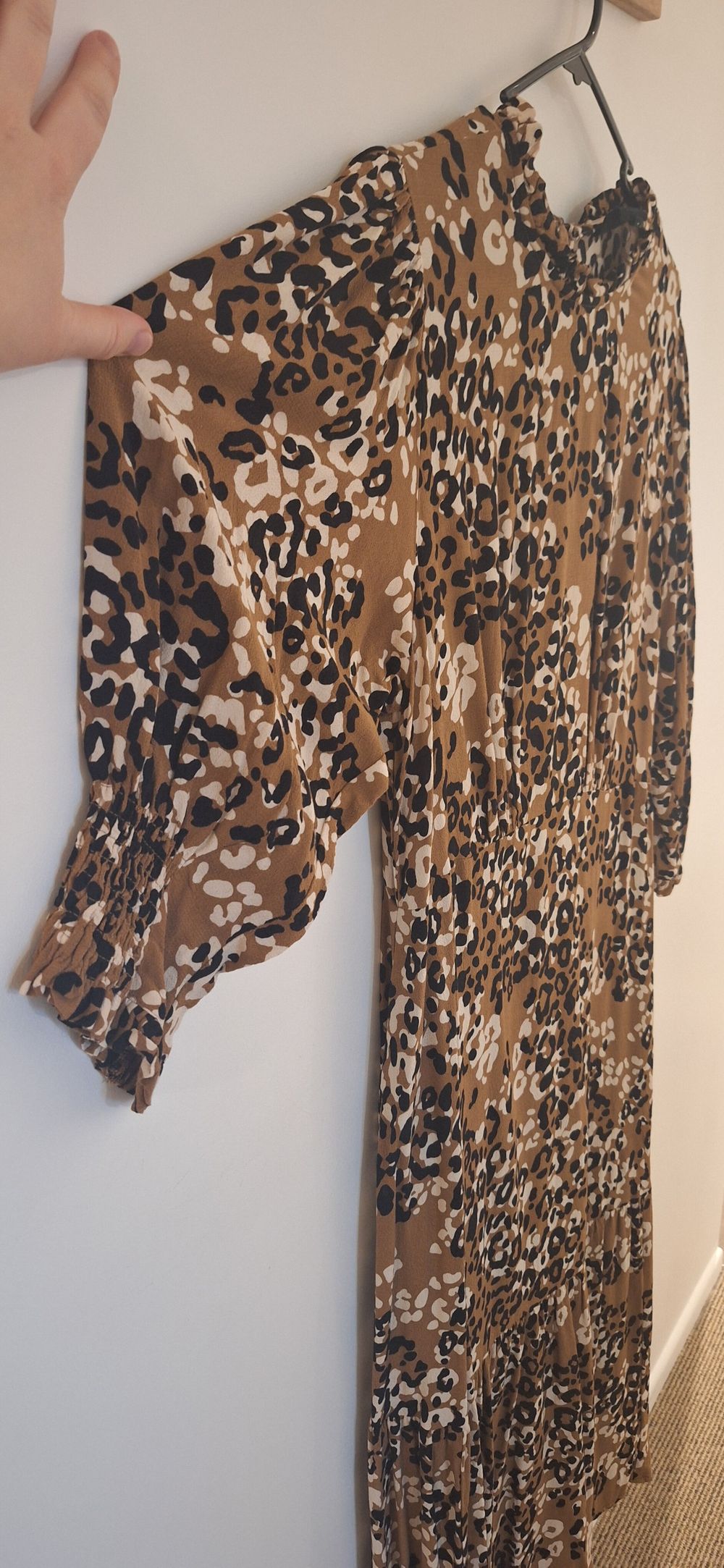 Flattering Leopard print dress