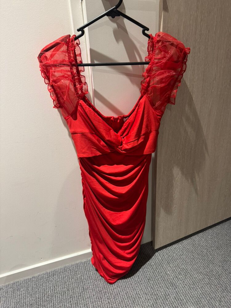That’s so fetch red ruched dress