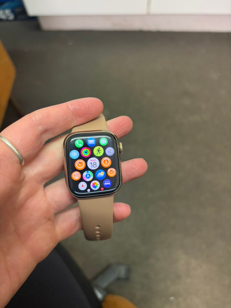 Apple Series 7 Gold Watch