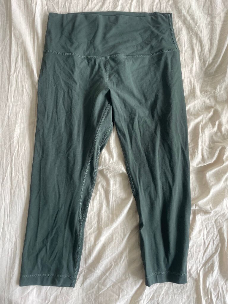 Lululemon align super high rise crop 21”