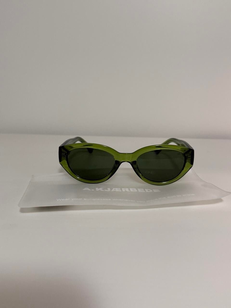 A.KJÆRBEDE Winnie Green Sunglasses