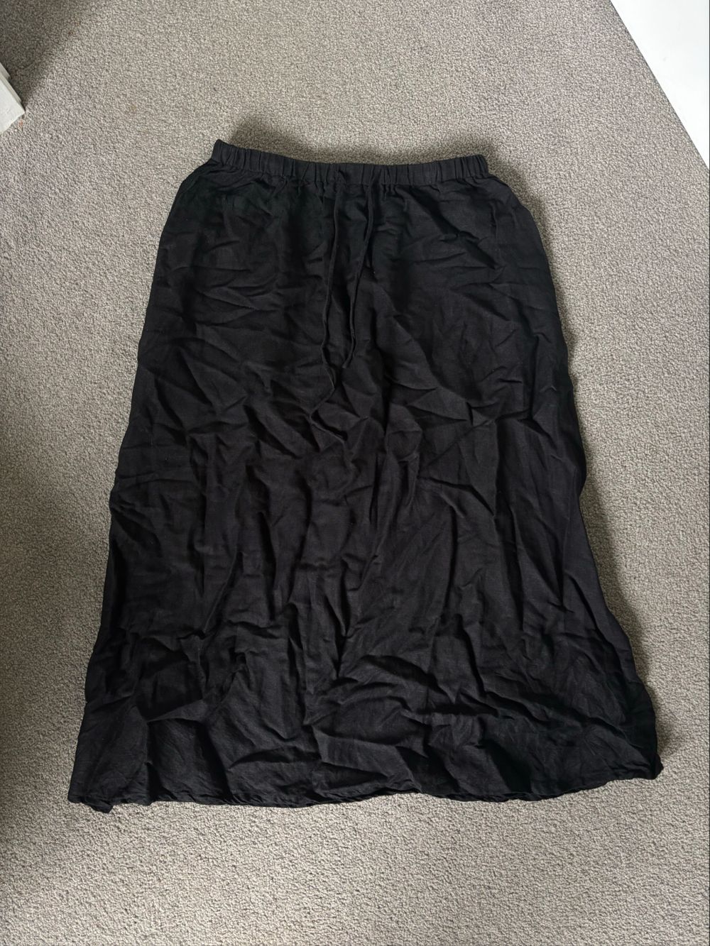 Lioness Black linen maxi midi skirt size small
